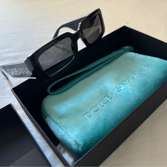 SOLD - BRAND NEW Black Dolce and Gabbana Sunglasses - Picture 1 of 9